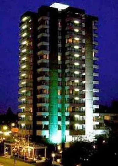 Plaza 500 Hotel Vancouver 3*,