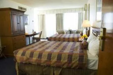 ***  Plaza 500 Hotel Vancouver Canada